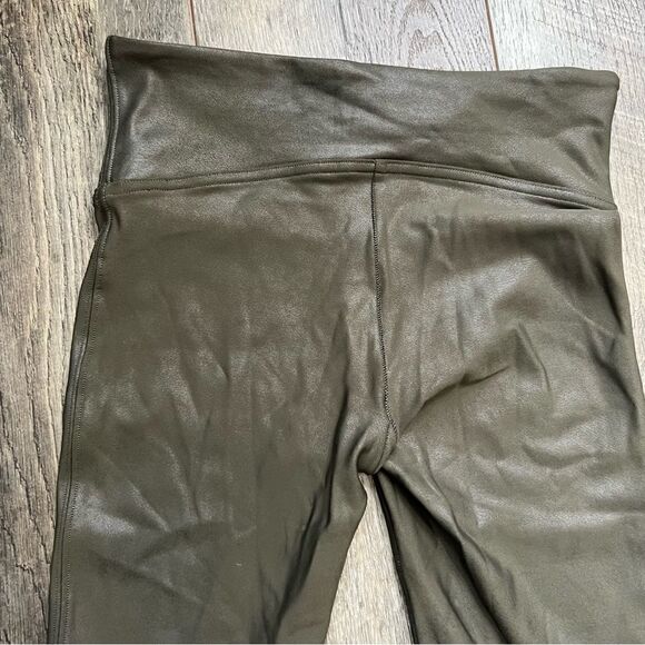 Spanx Olive Green Faux Leather Leggings Size Extra Small - Picture 13 of 14